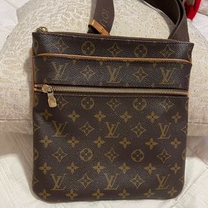 Louis Vuitton Bosphore Pochette Monogram Canvas